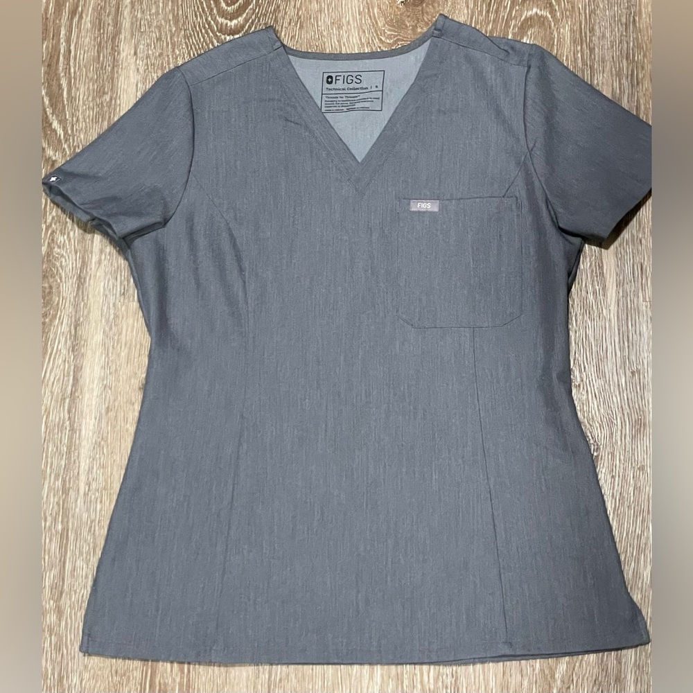 FIGS Women’s Technical Collection Catarina One-Pocket Scrub Top Size S Gray